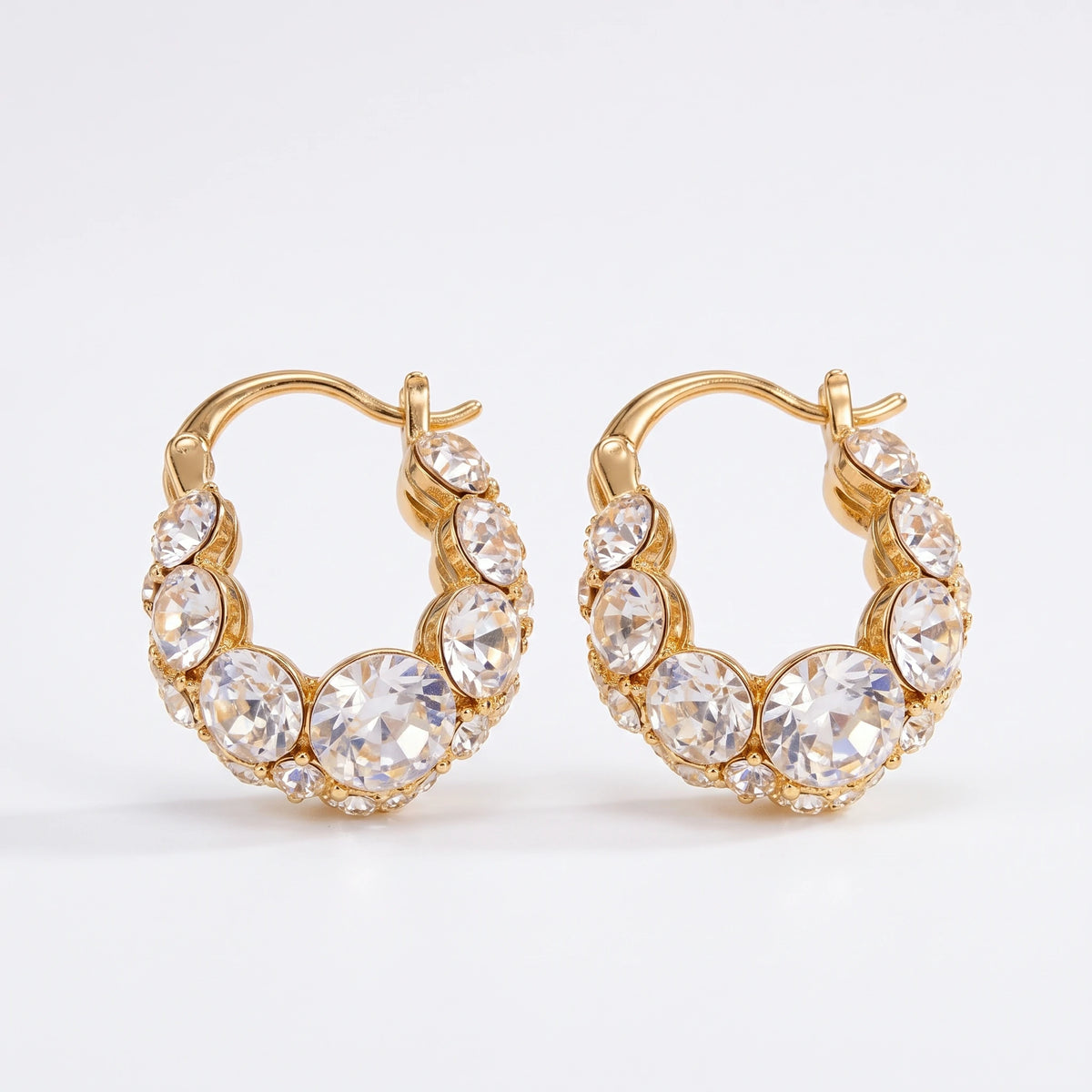 🔥 LAST DAY 90% OFF : Ultra-Brilliant Pavé Huggie Hoop Earrings – French Graduated Sparkle & All-Day Comfort